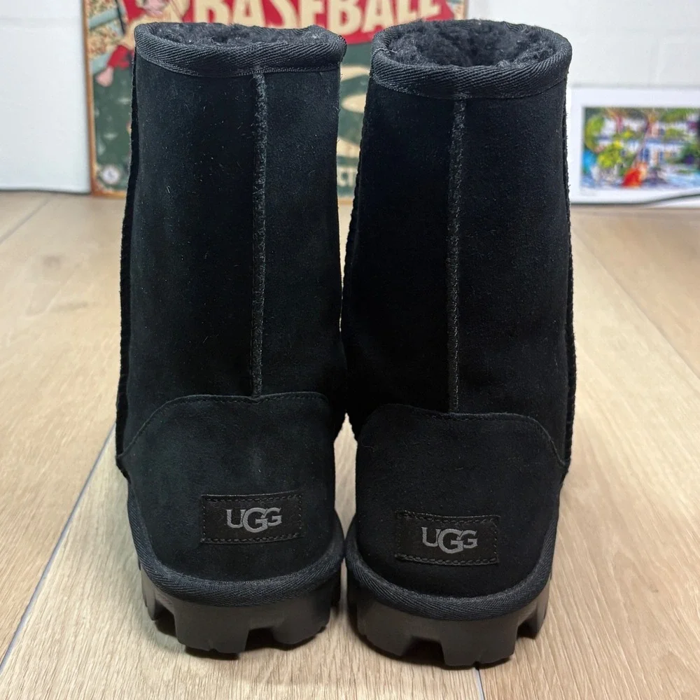 UGG Classic Short Dual Density Black Suede Sheepskin Boots 1115037 Womens 8